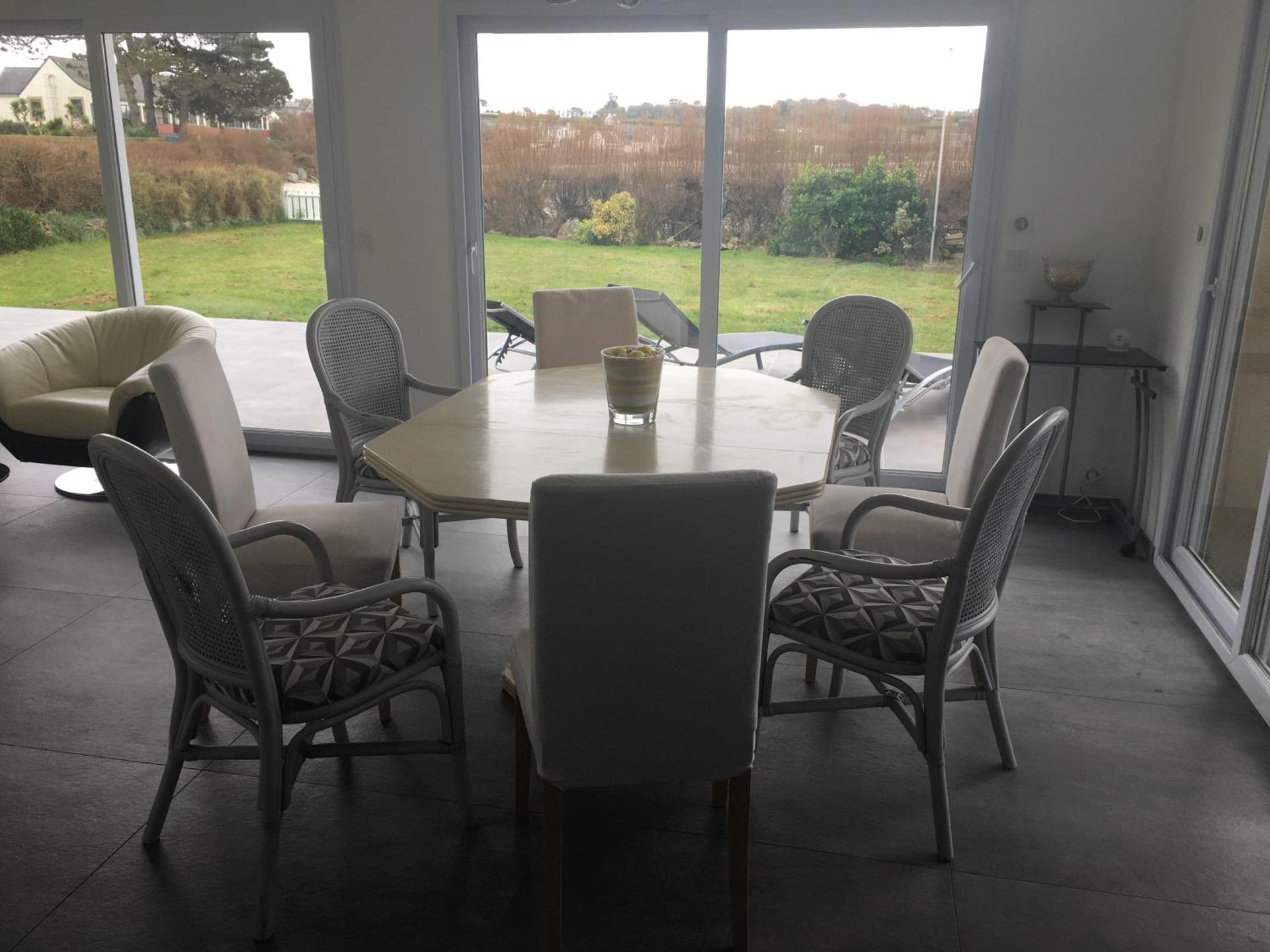 MAISON LES PIEDS DANS L EAU