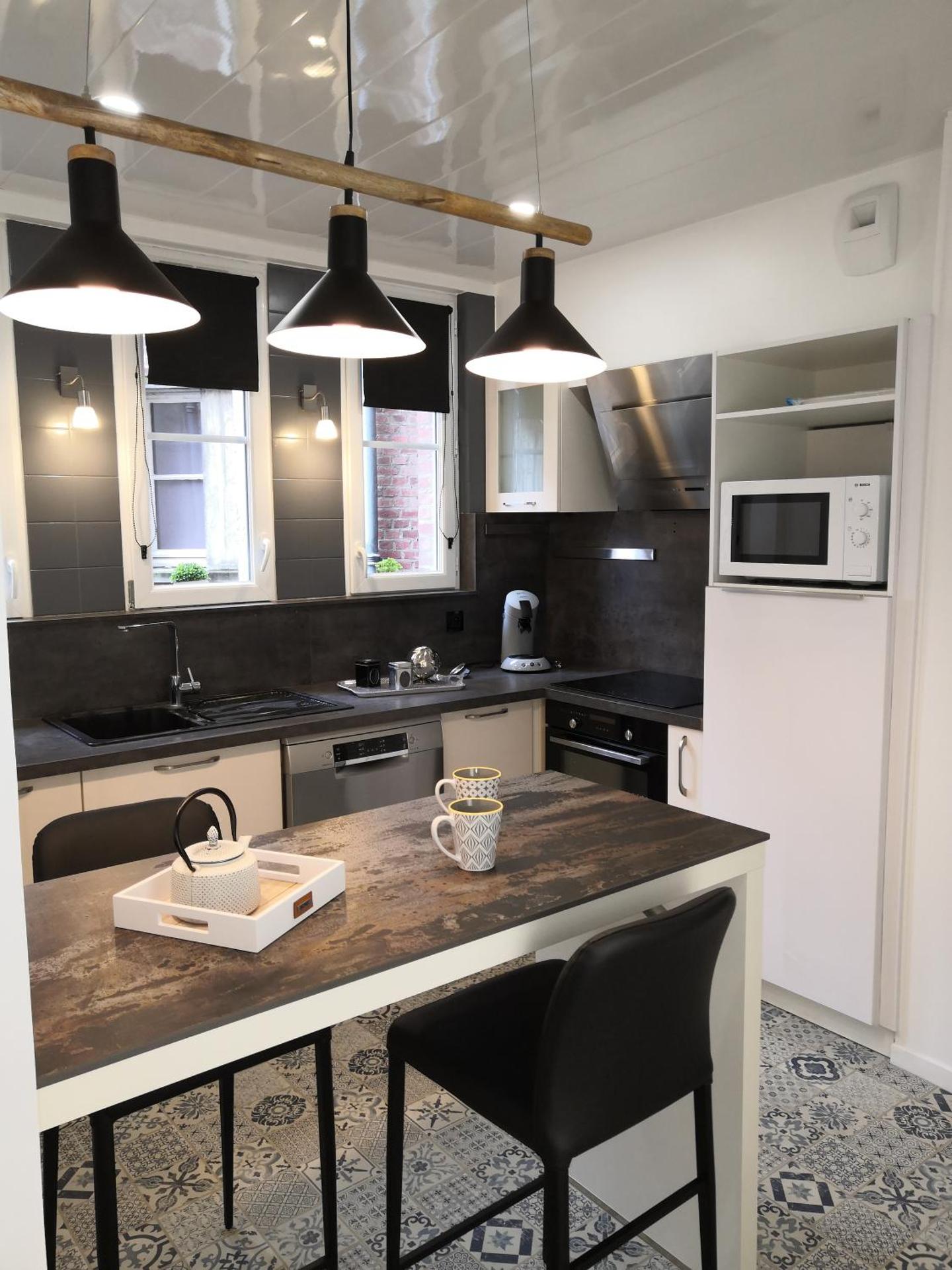 Kitchen or kitchenette