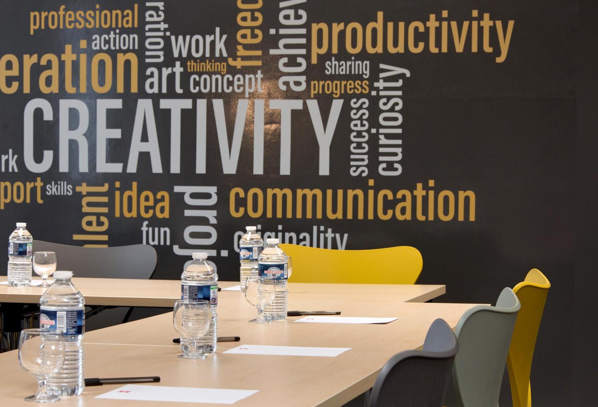 Meeting/conference room