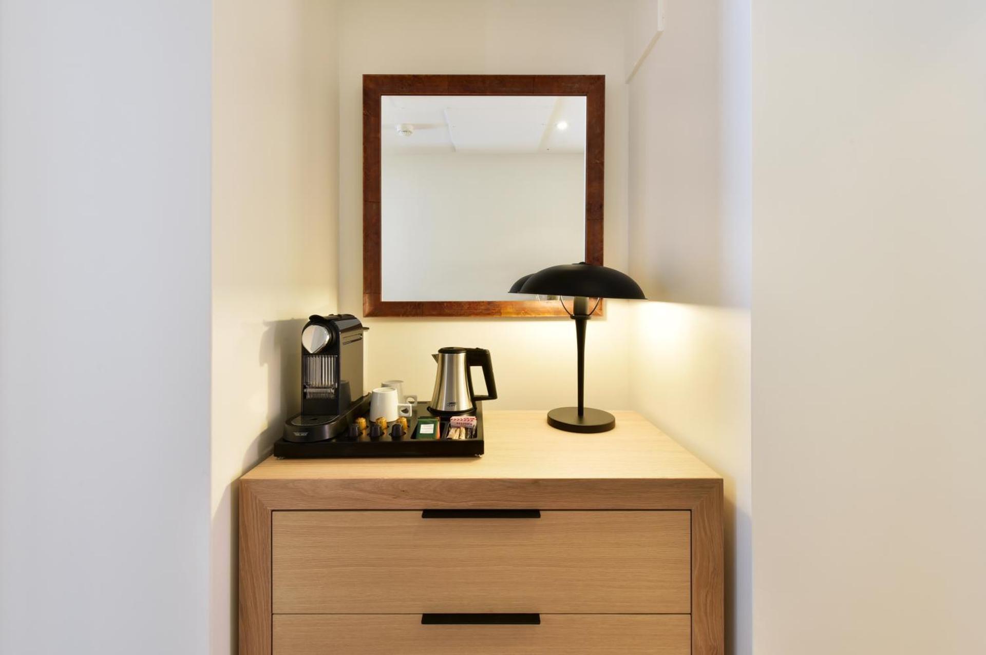 Coffee/tea facilities