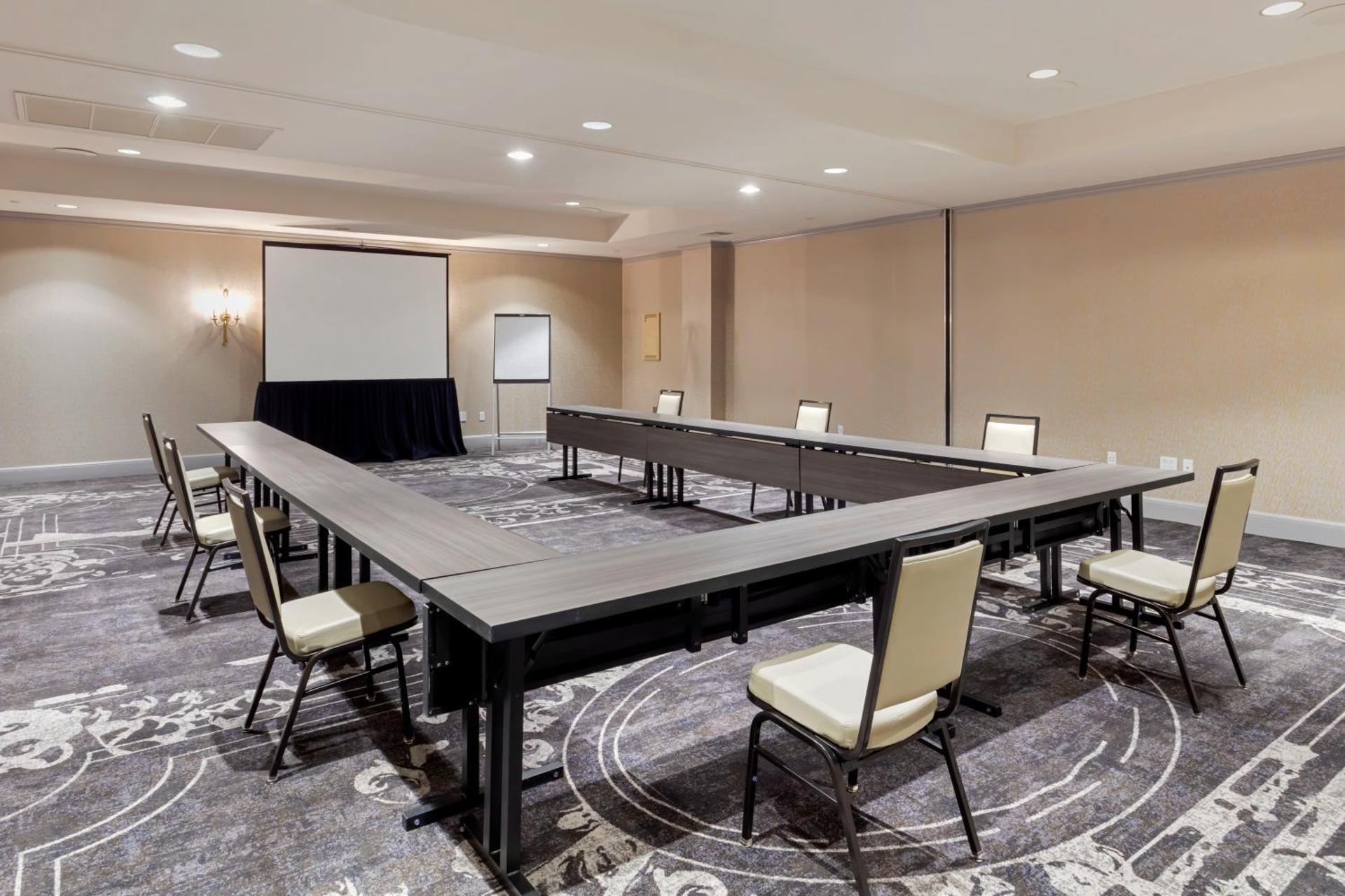Meeting/conference room