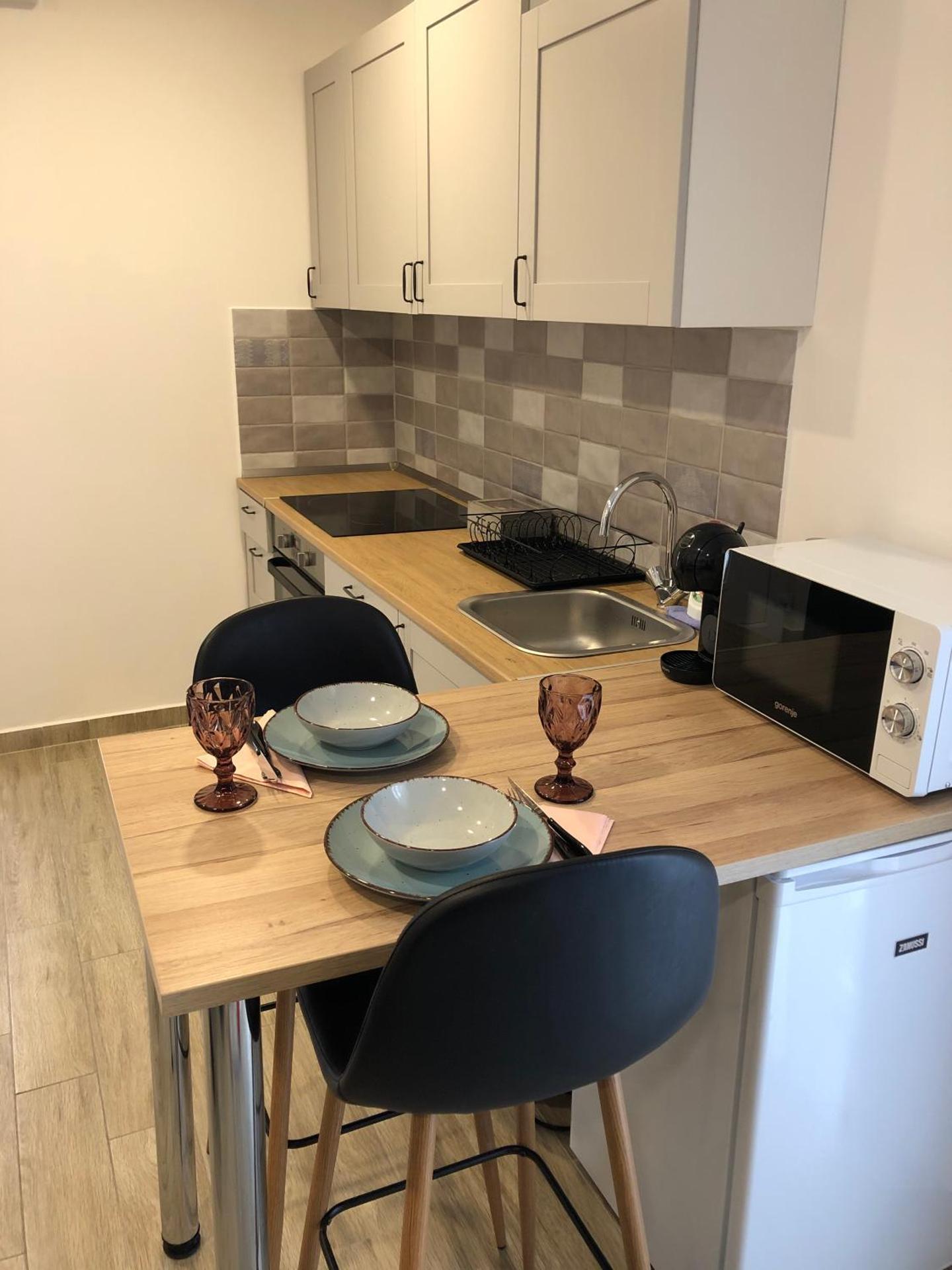 Kitchen or kitchenette