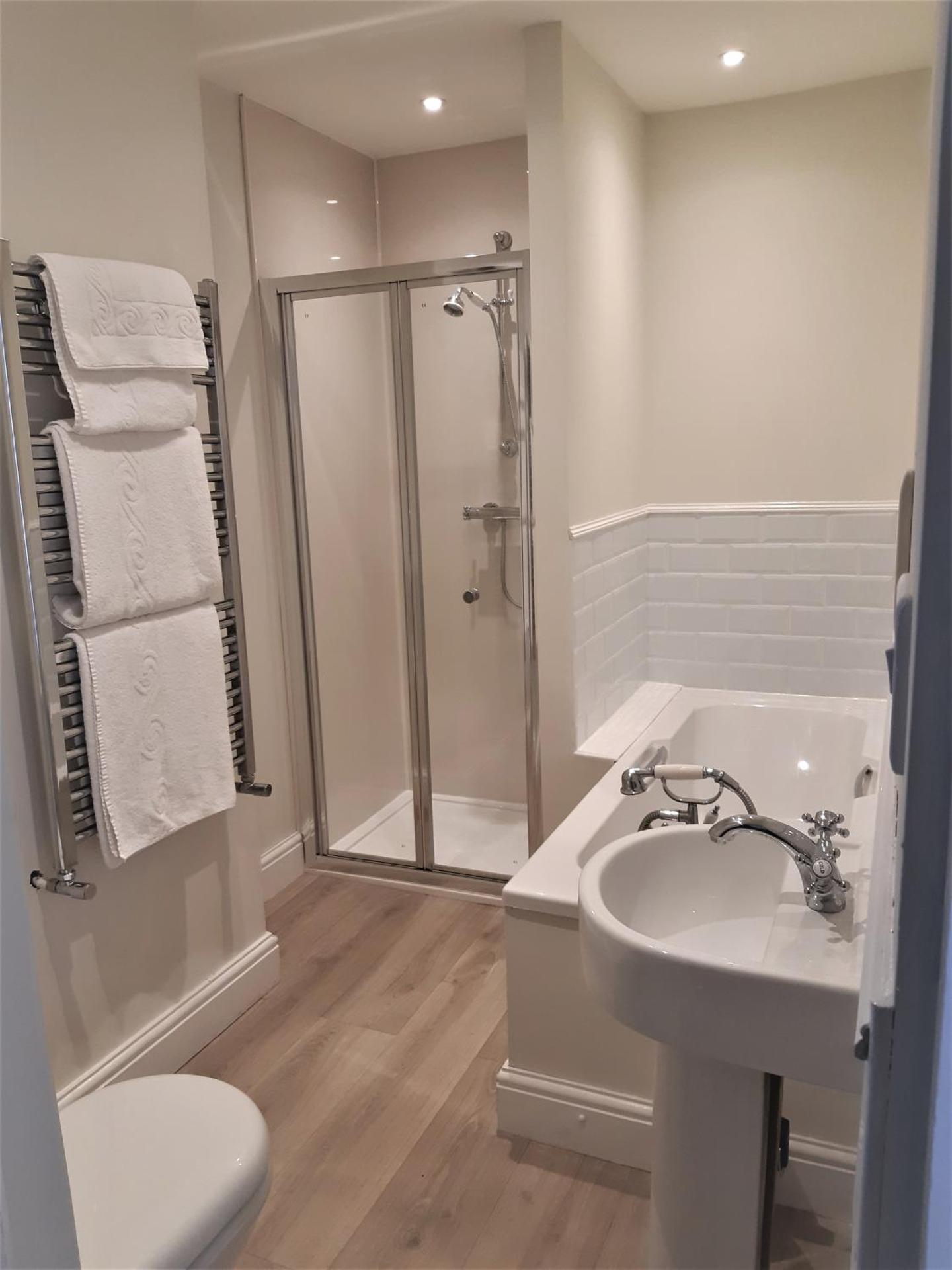 Lowbyer Manor Country House