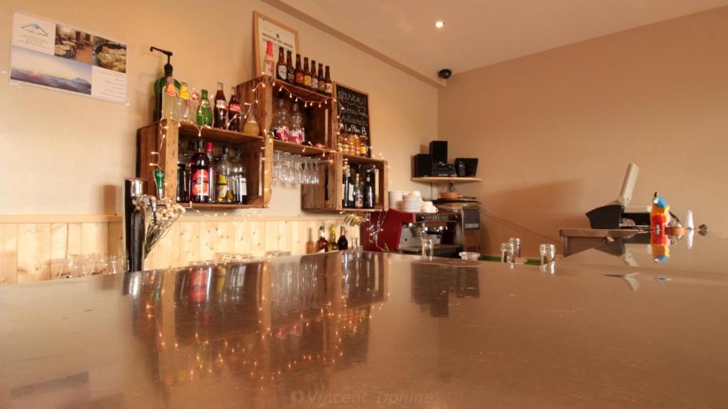 Entre Lacs et Volcans