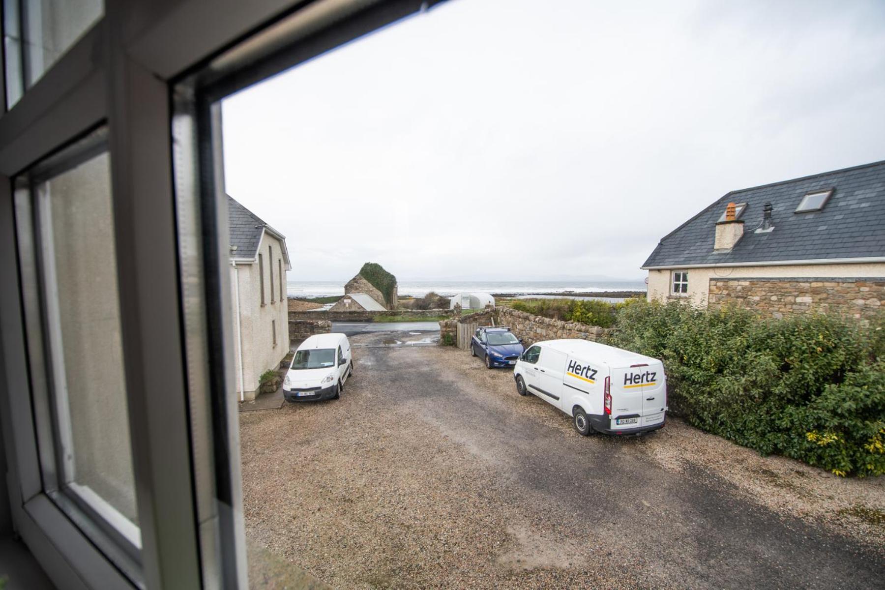 Beautiful coastal house at the Drowes Rivermouth