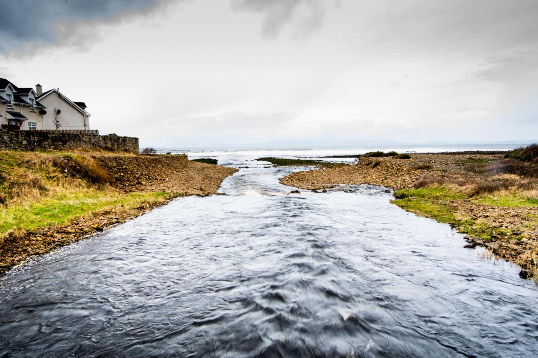 Beautiful coastal house at the Drowes Rivermouth