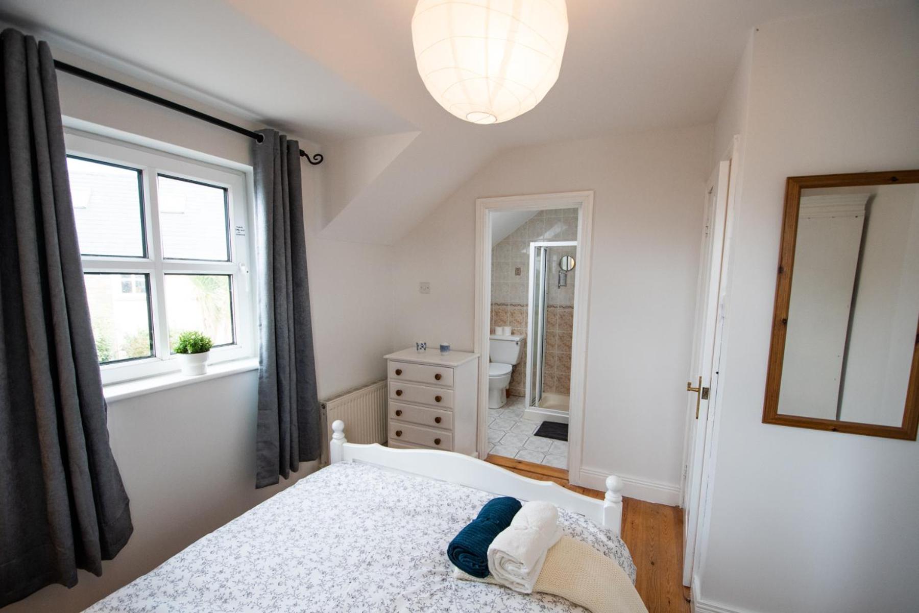 Beautiful coastal house at the Drowes Rivermouth