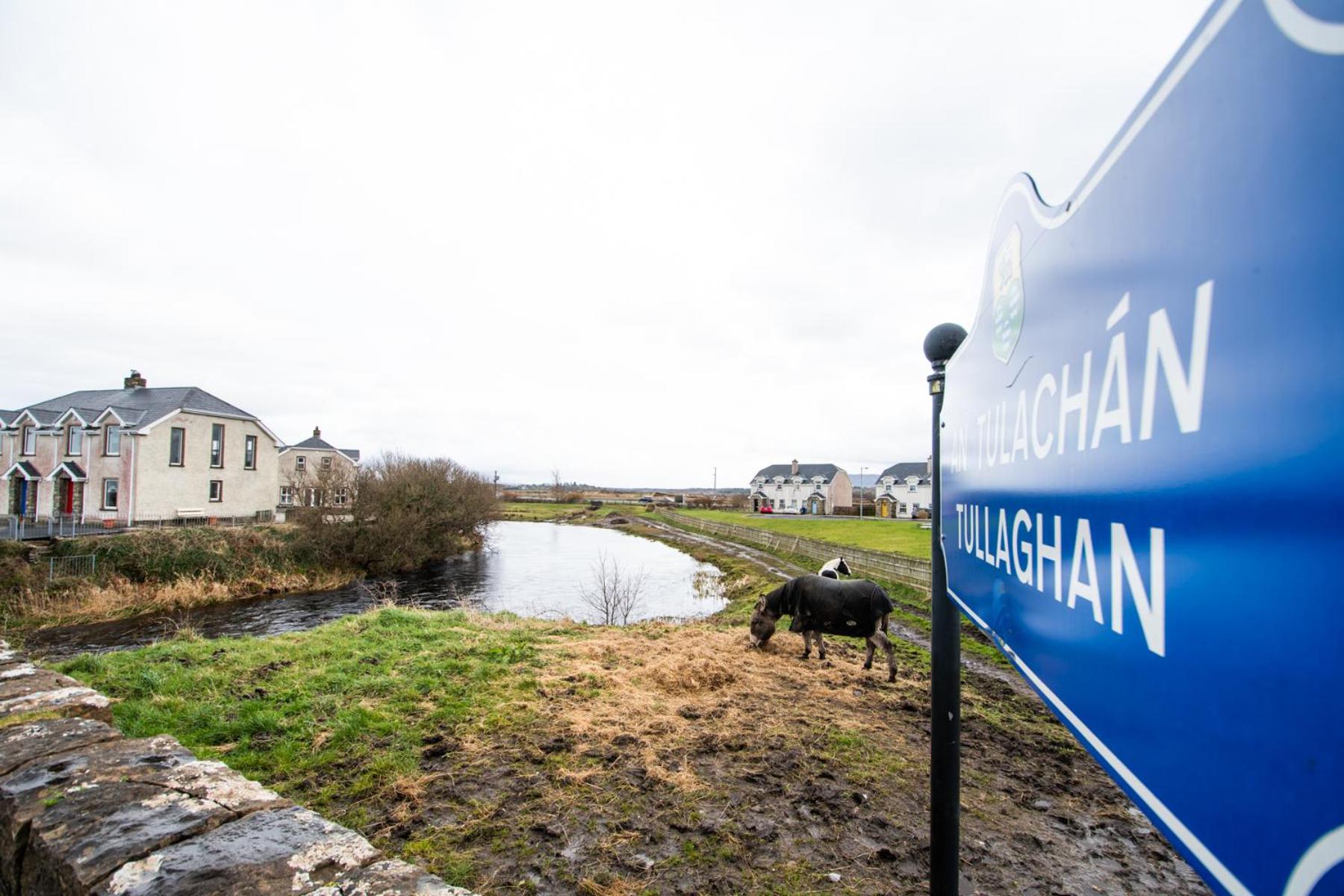 Beautiful coastal house at the Drowes Rivermouth