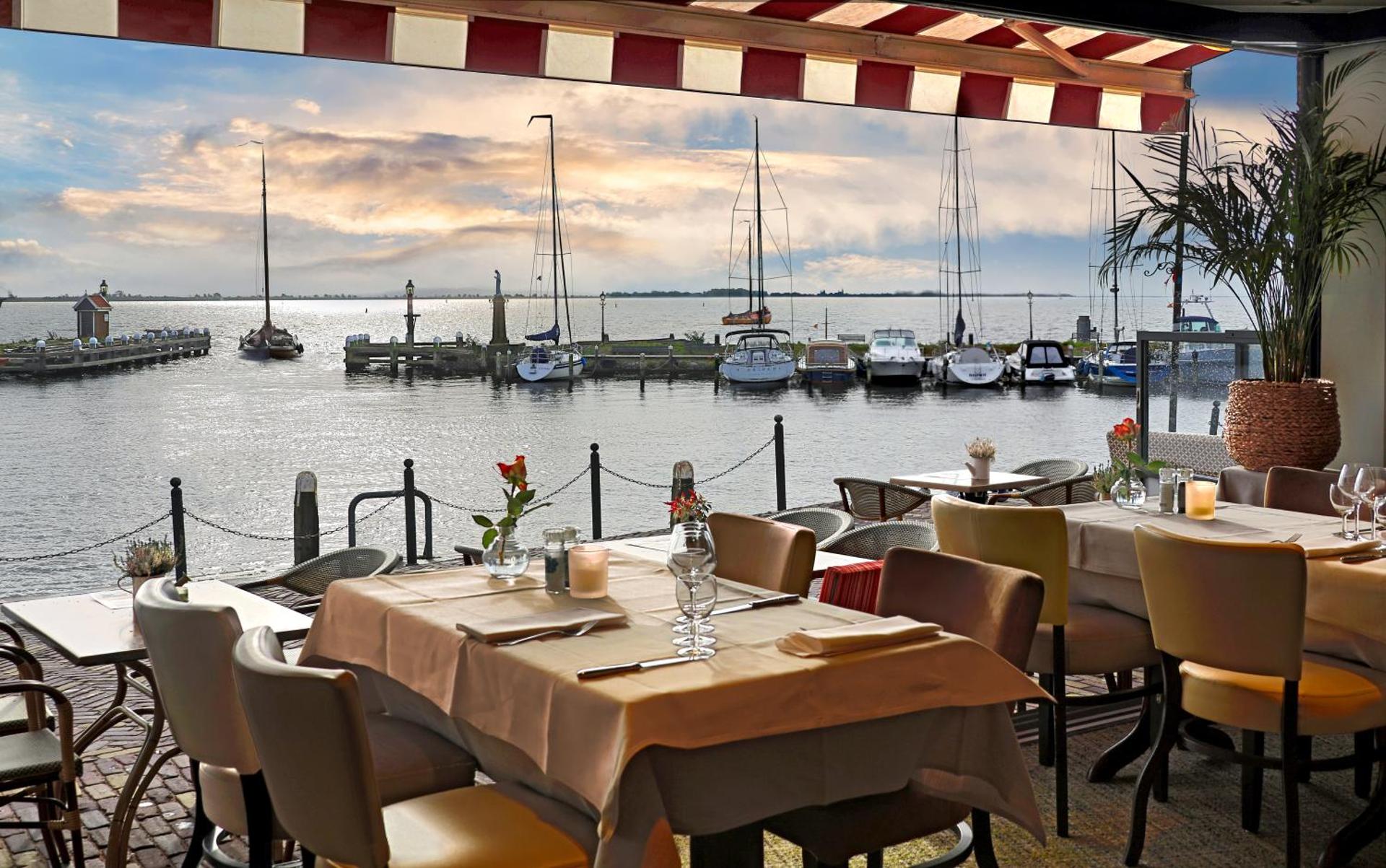 Hotel Cafe Restaurant Van Den Hogen