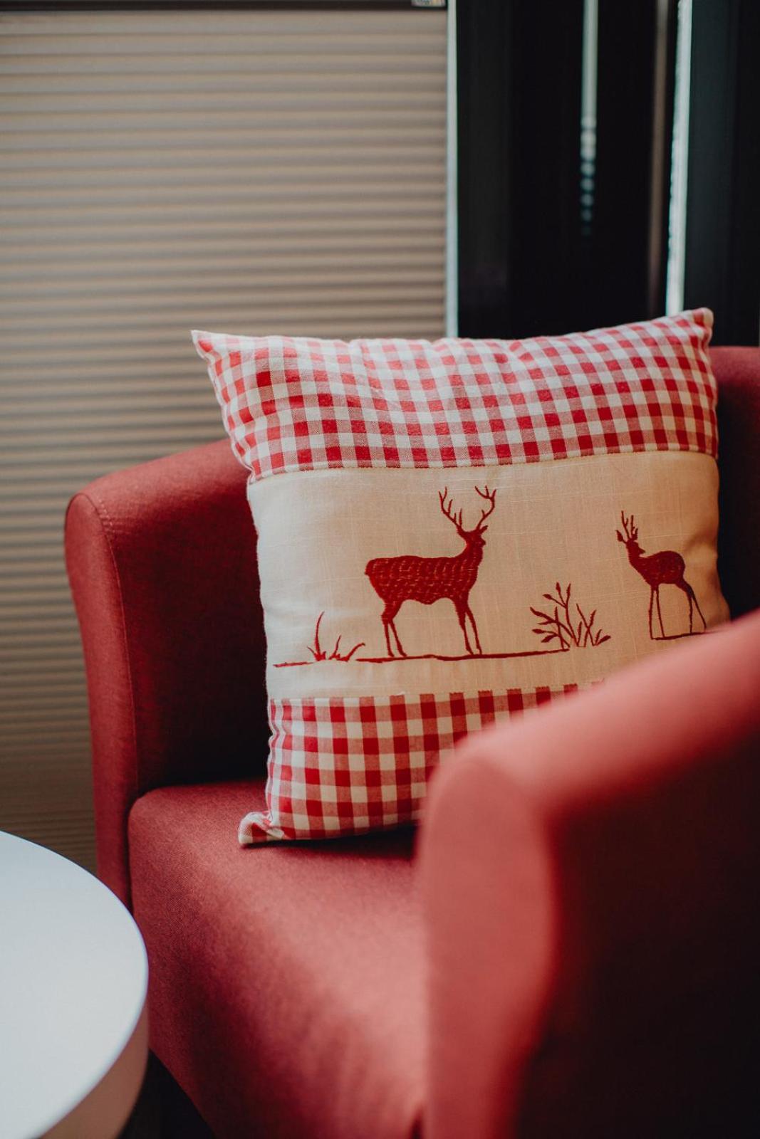 Stadt Land Fluss New Apartments by Zollhaus