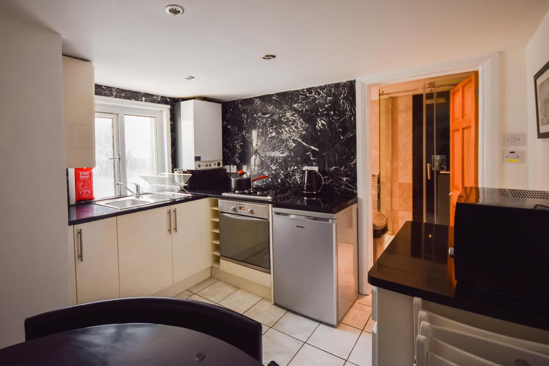 Kitchen or kitchenette