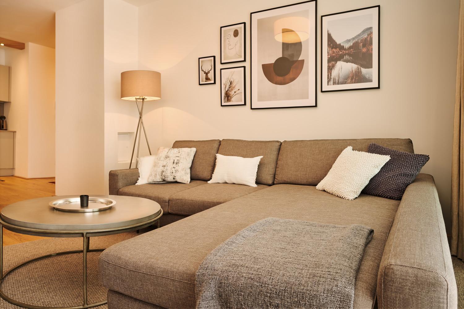 Communal lounge/ TV room