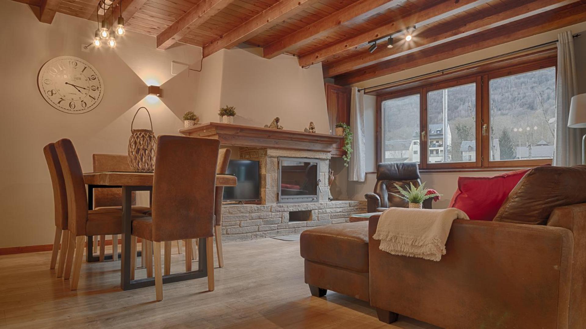 Saplan Real Estate PORTET