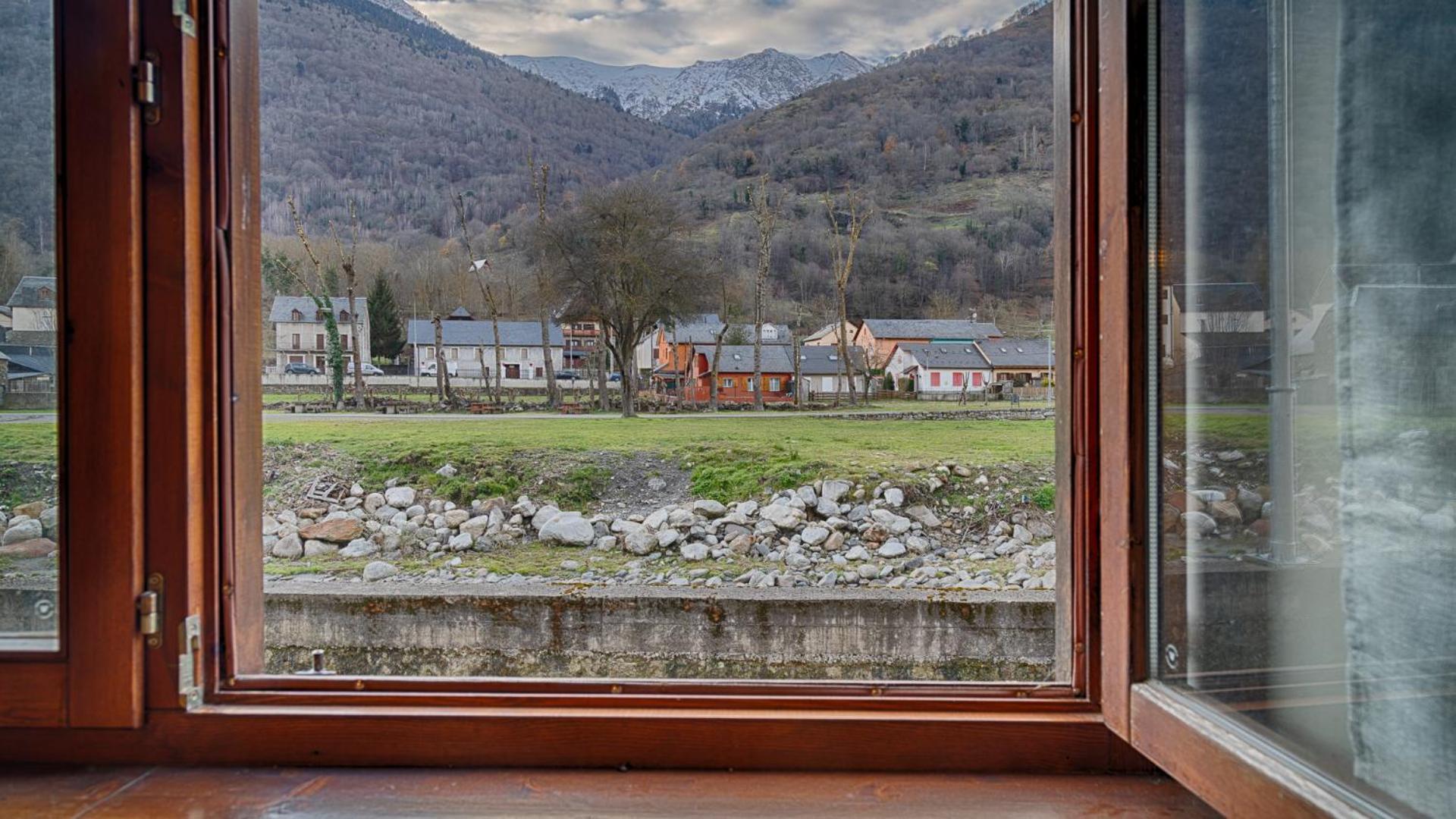 Saplan Real Estate PORTET