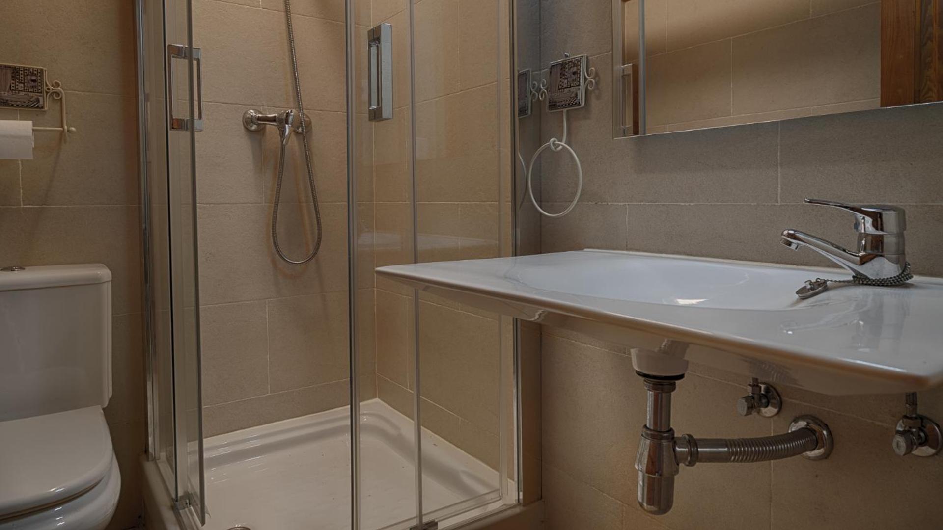 Saplan Real Estate PORTET