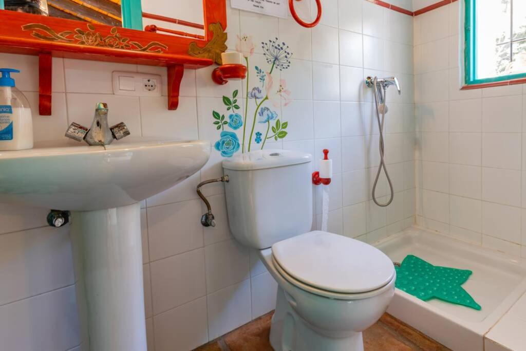 Casa Rosa, con encanto y piscina climatizada