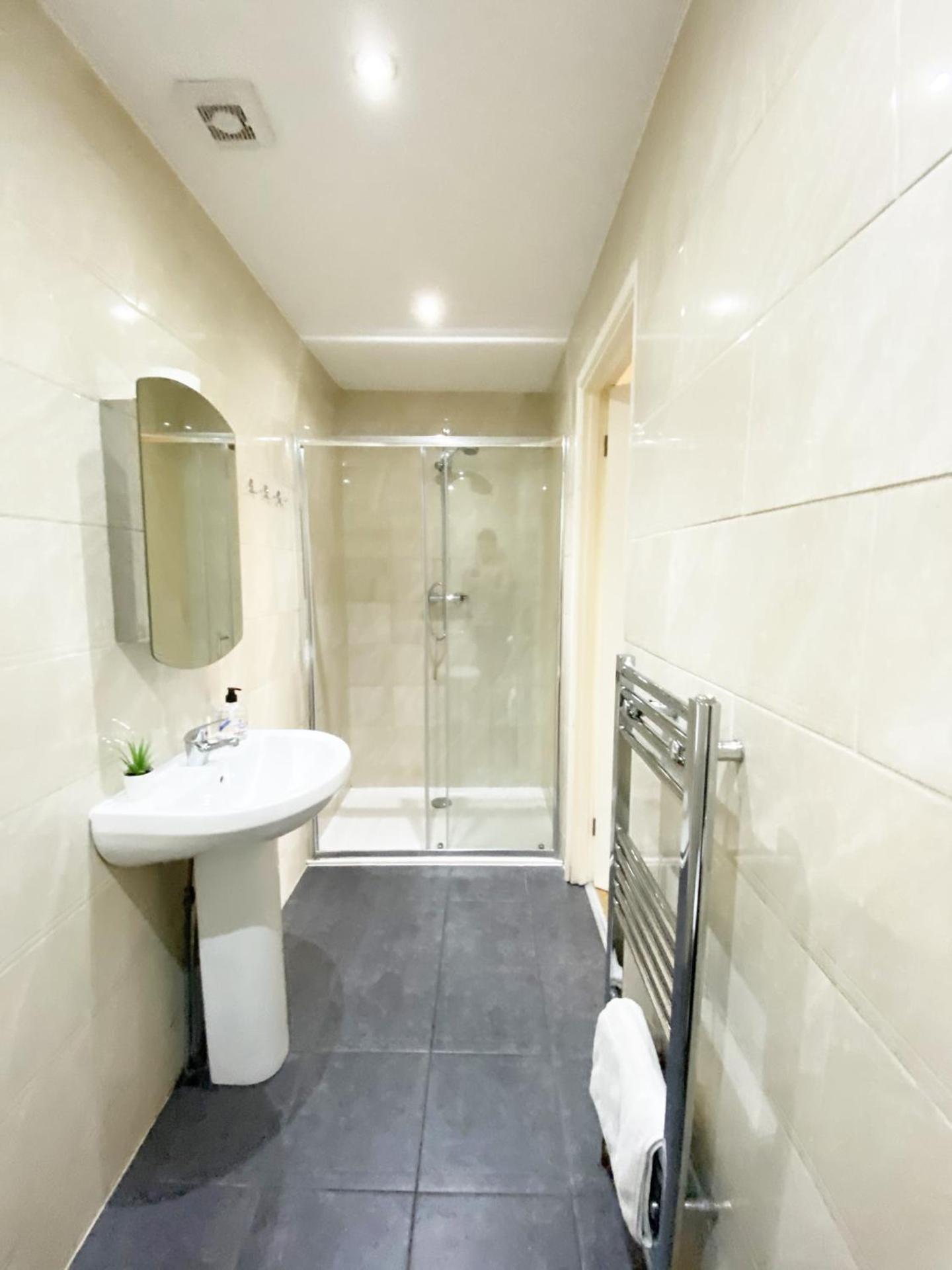 London's Central East End 2 Bedroom City Apartments