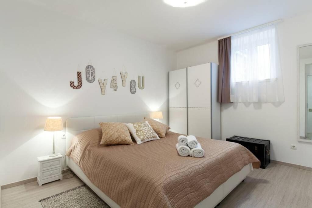 Joy4You Apt near Beach and Center