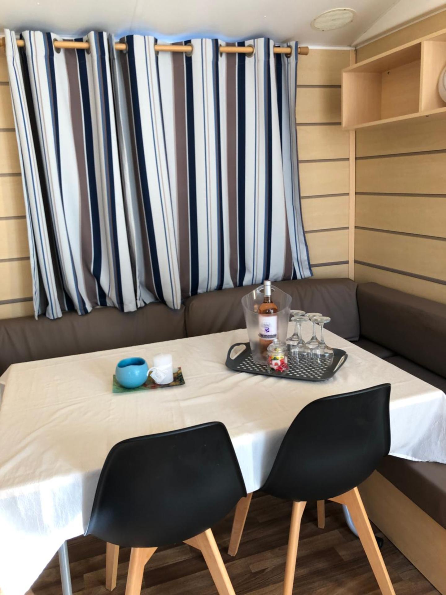 FLAMANTS ROSES 1 pers 6