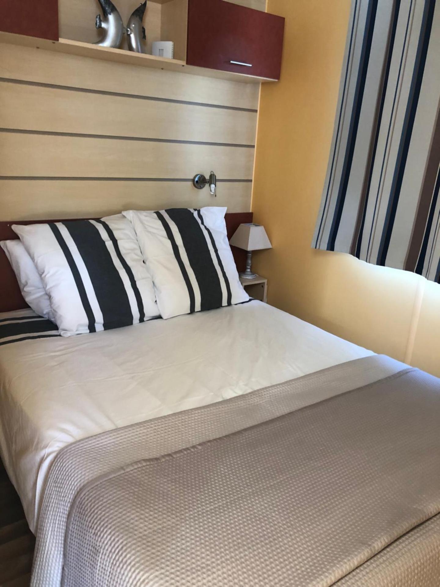 FLAMANTS ROSES 1 pers 6