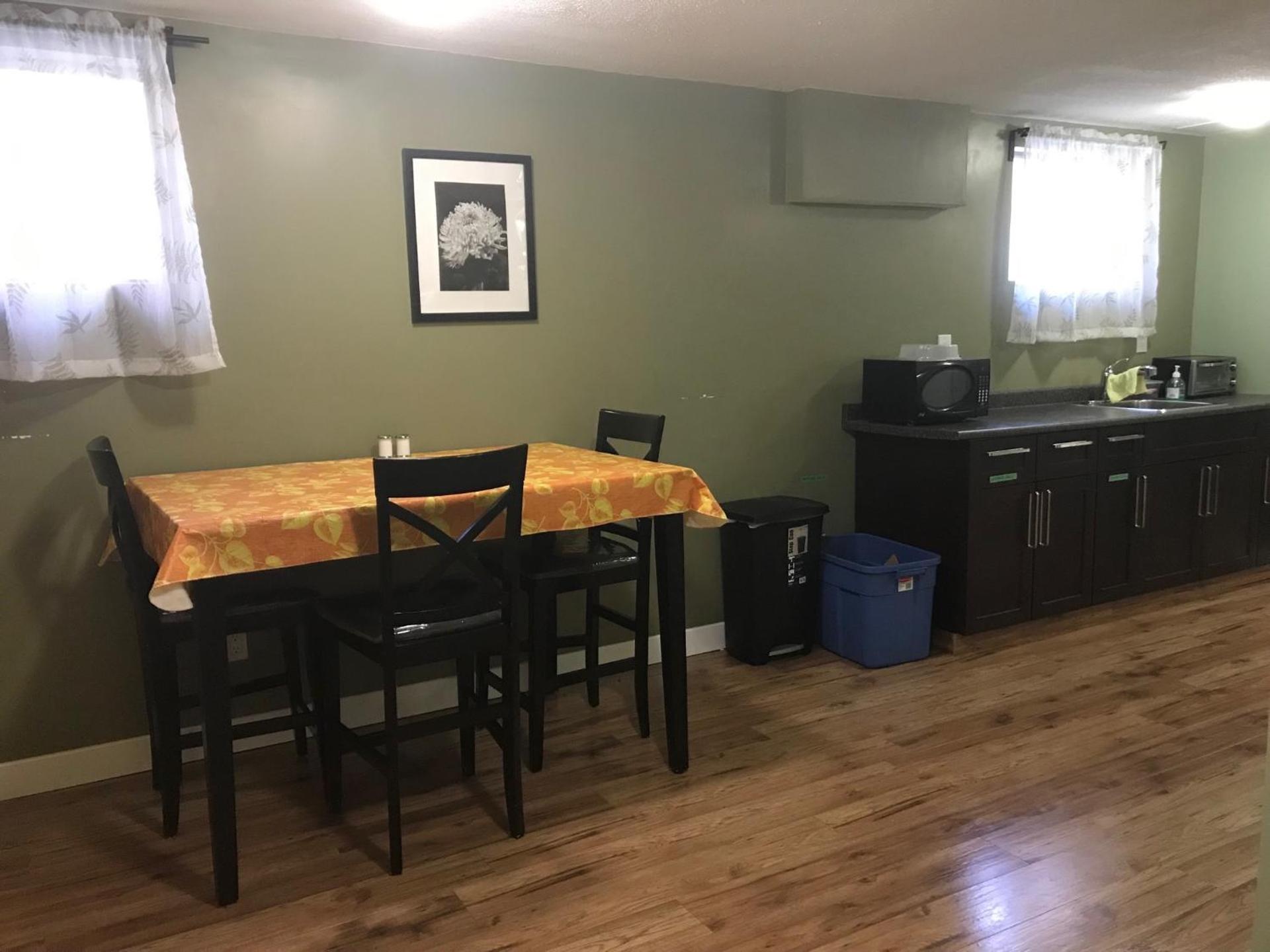 Private Rooms Close to NAIT Guest House For Men Only