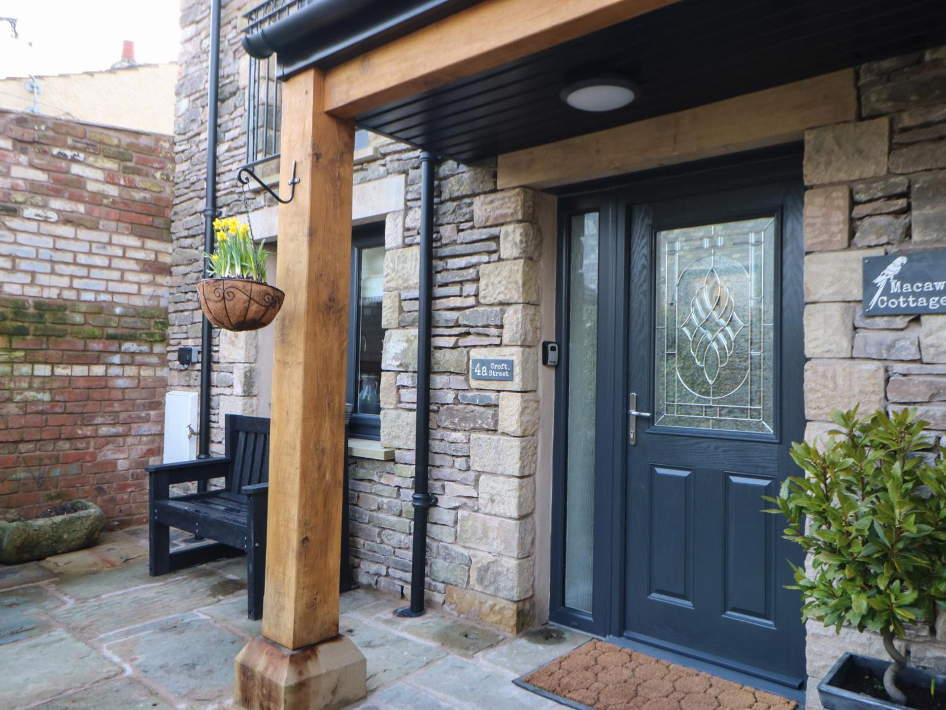 Macaw Cottages No 4A