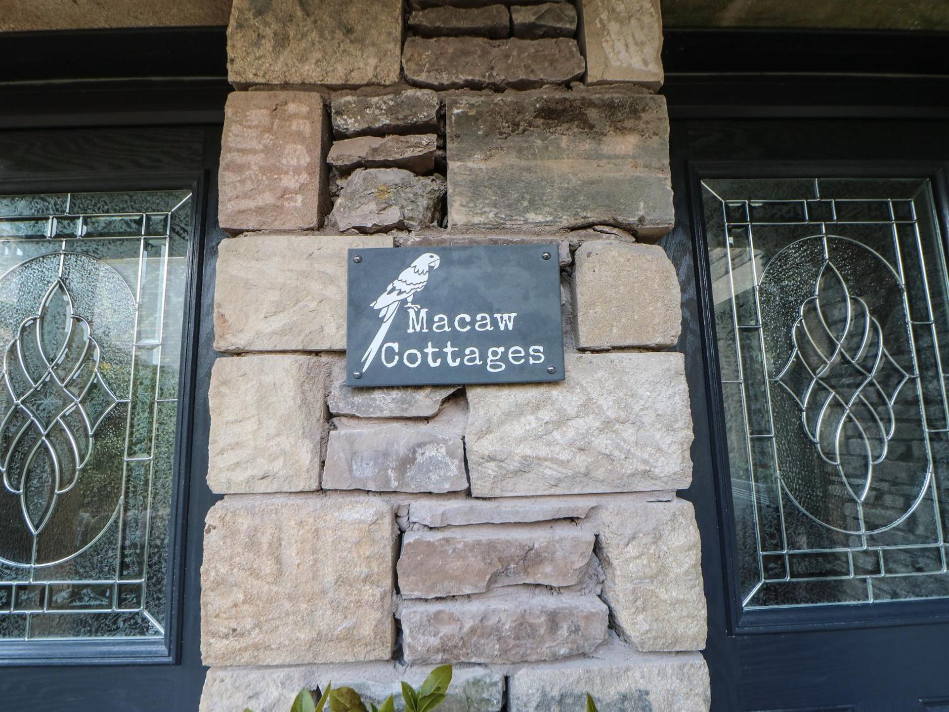 Macaw Cottages No 4A