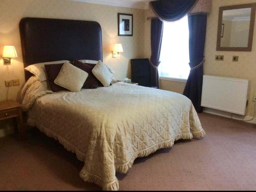 The Golden Lion Hotel