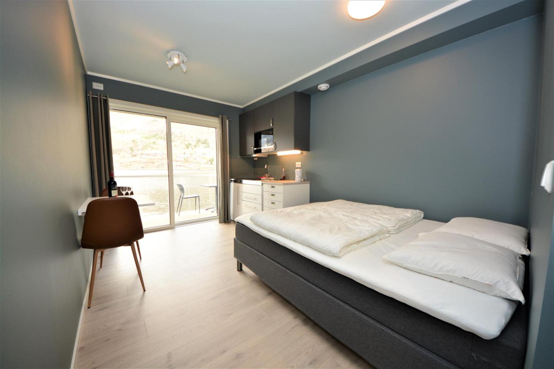 Double Room with Balcony and Sea View