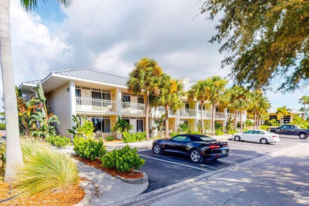 Little Harbor Resort #114 Tampa Bay FL Beach, Bayside & 2 Pools