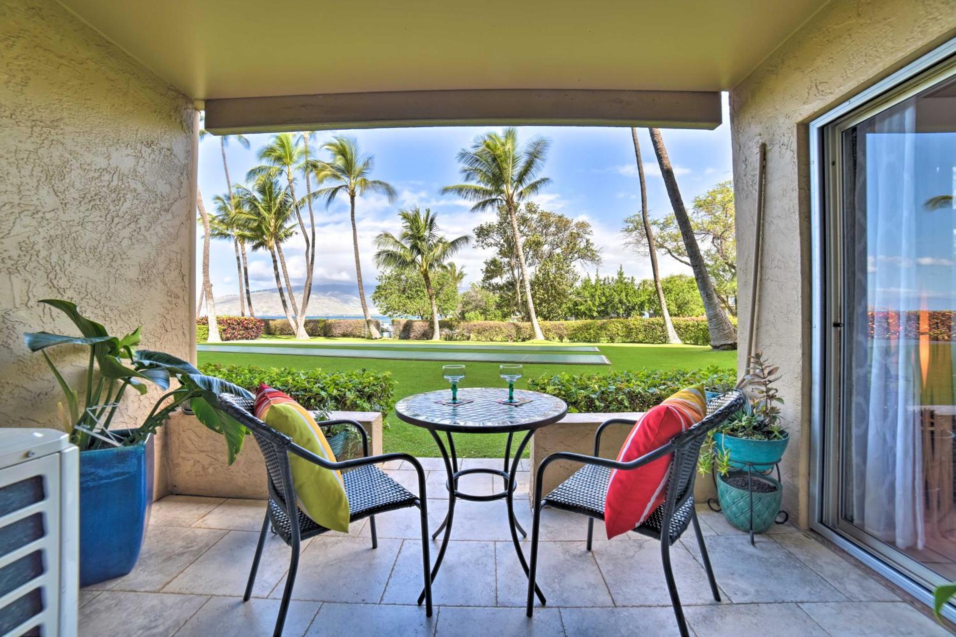 Ocean-View Kihei Condo with Lanai Steps to Beach!