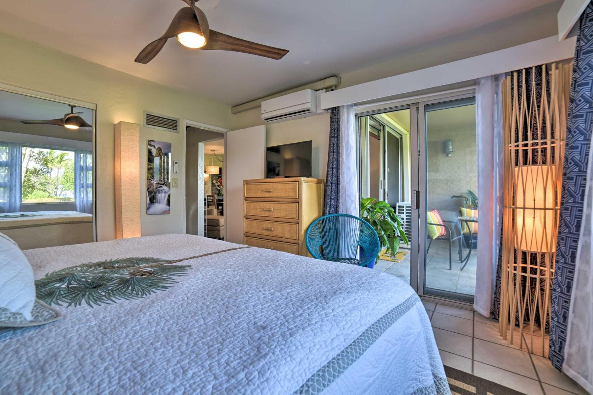 Ocean-View Kihei Condo with Lanai Steps to Beach!