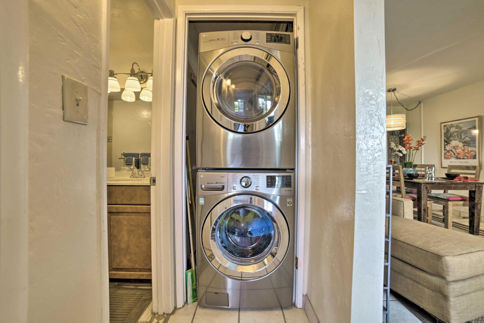 Ocean-View Kihei Condo with Lanai Steps to Beach!