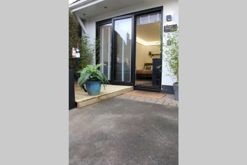 Boutique Stylish Self Contained Studio Shropshire