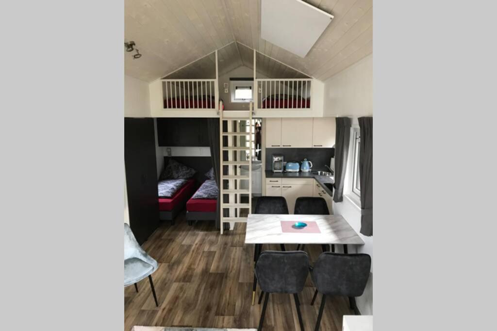 Tiny House 1d
