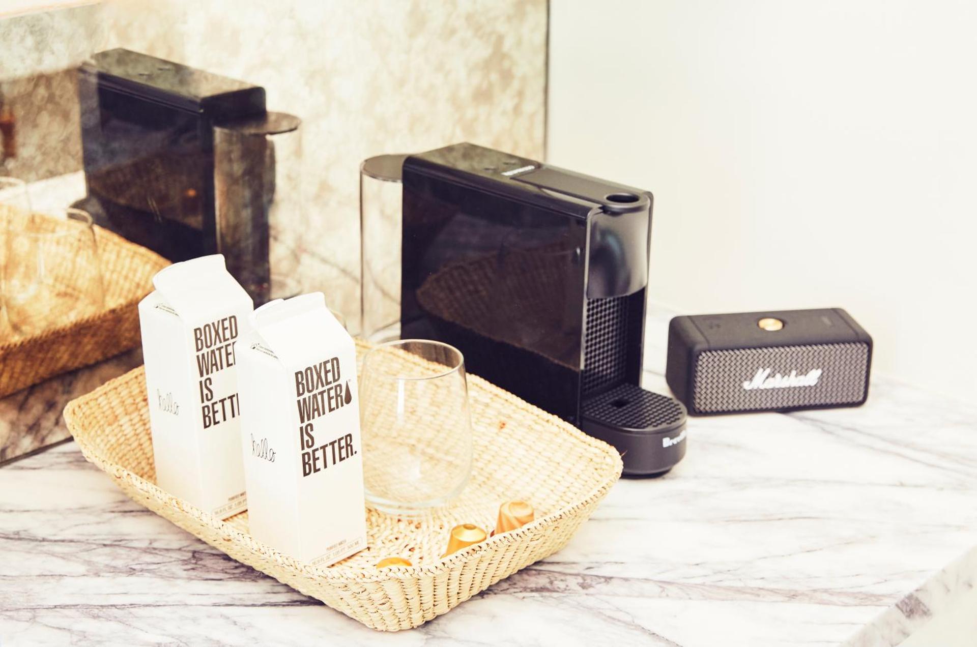 Coffee/tea facilities