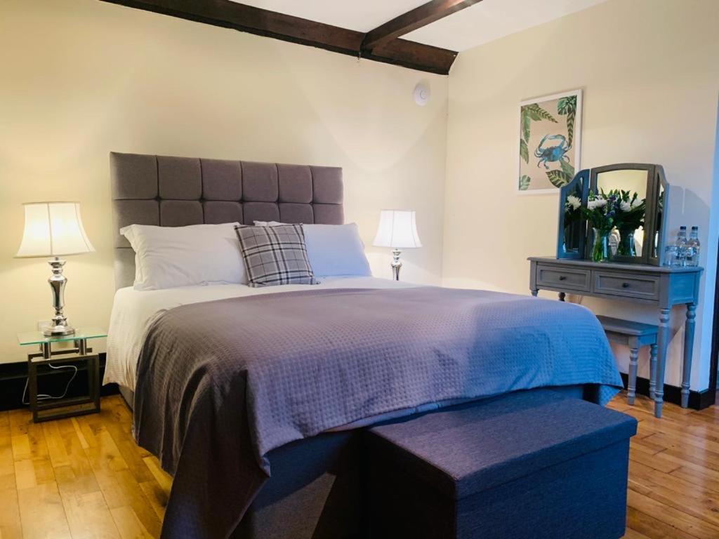 George & Dragon Country Pub & Hotel Wolverton Townsend