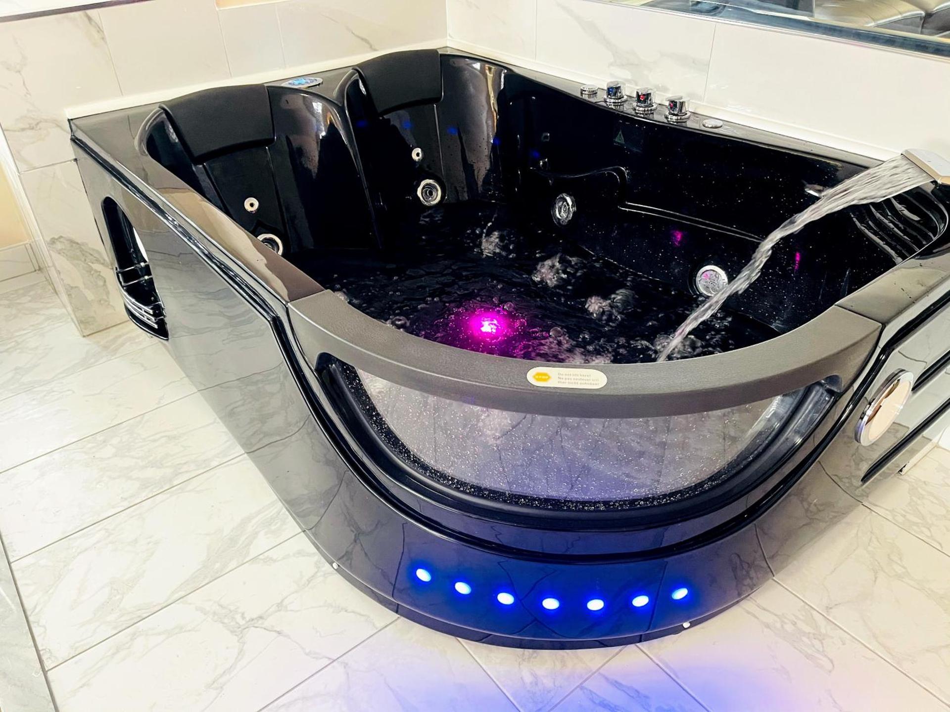 Falls Lodge & Suites