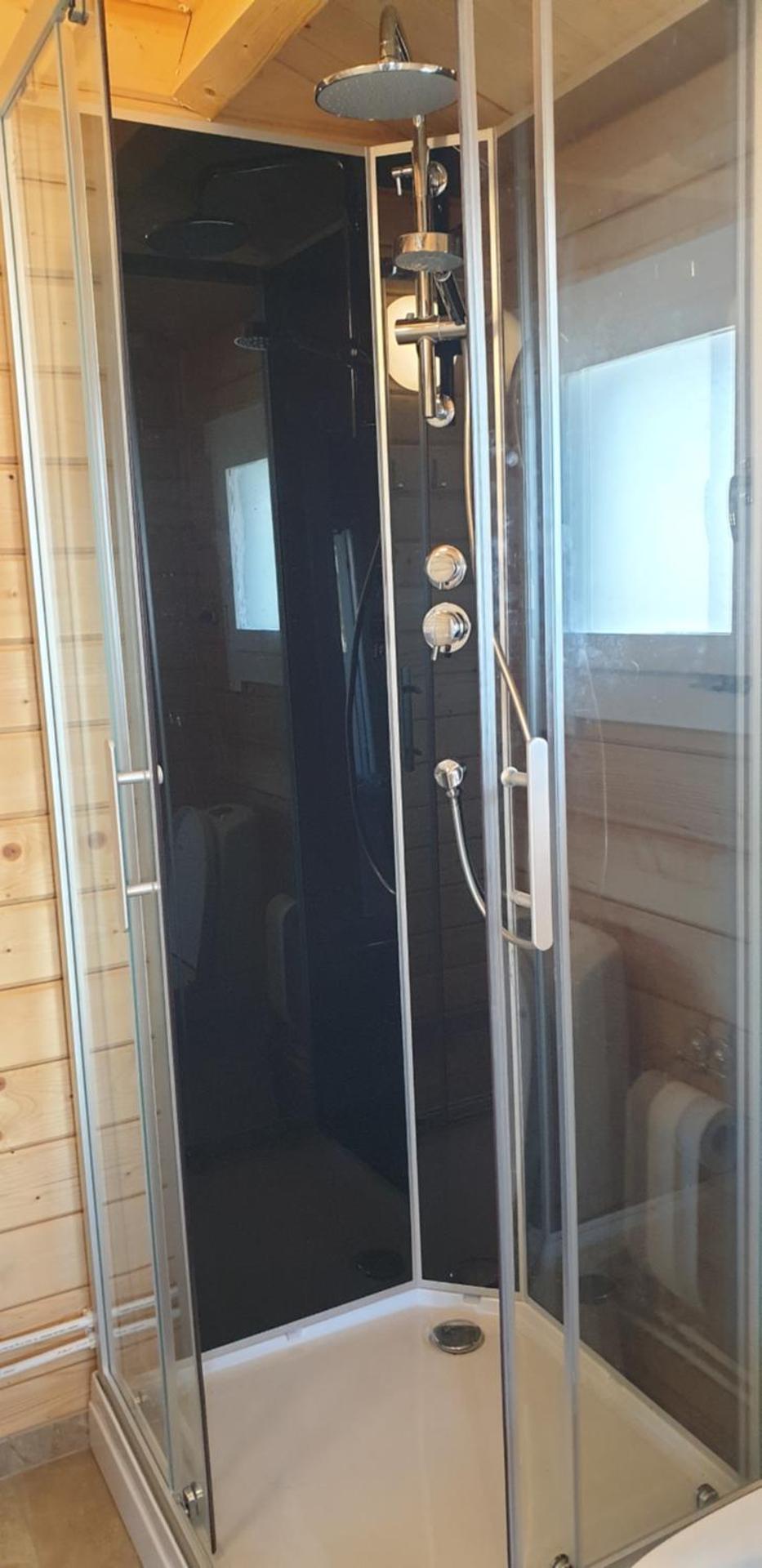 Hvammur 4 with private hot tub (Fagurgali)