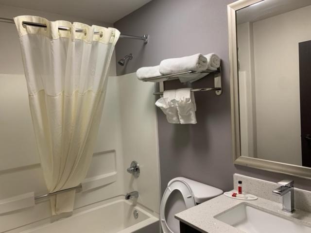 Microtel Inn and Suites Clarksville