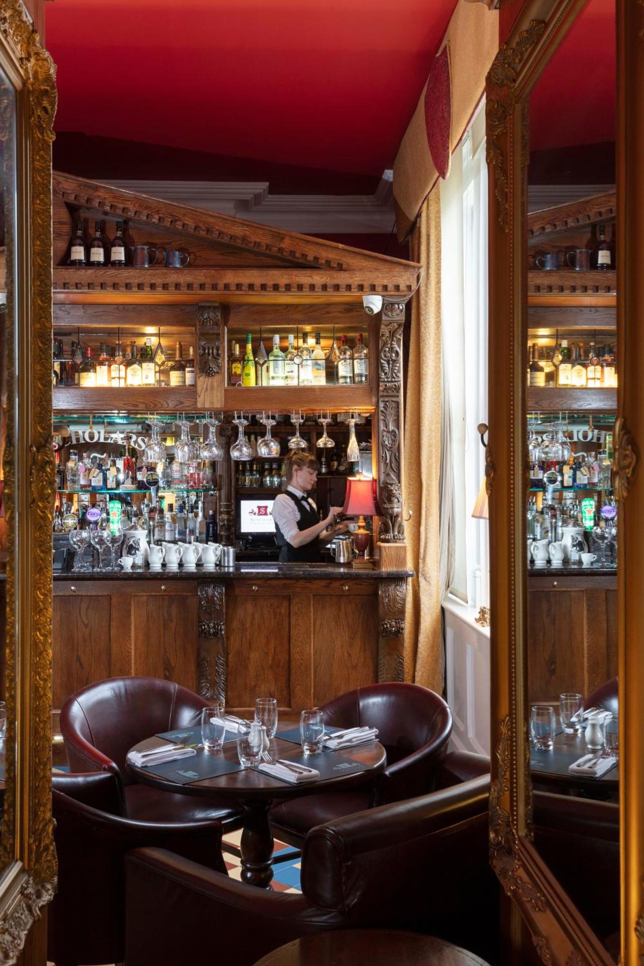 Scholars Townhouse Hotel