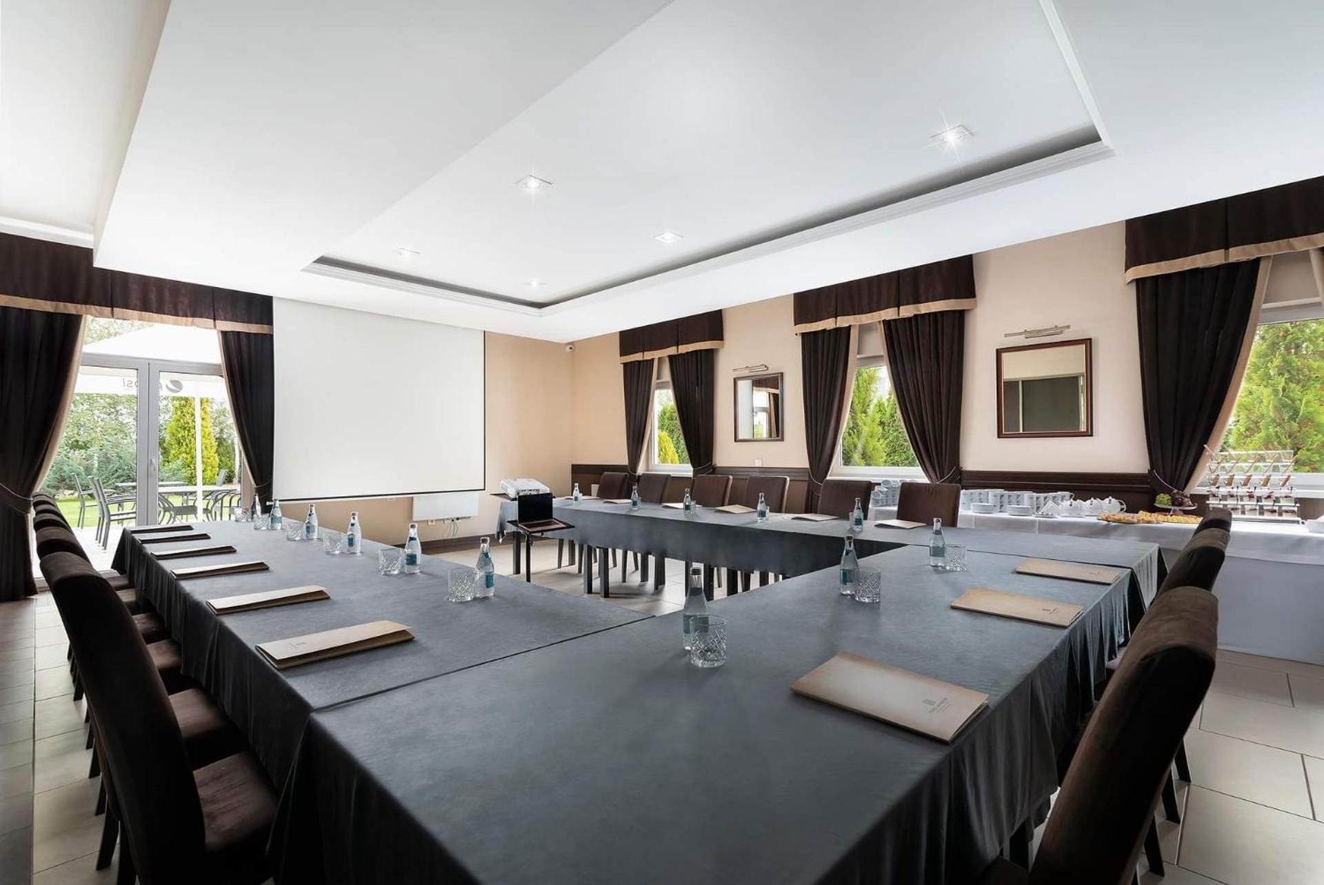 Meeting/conference room