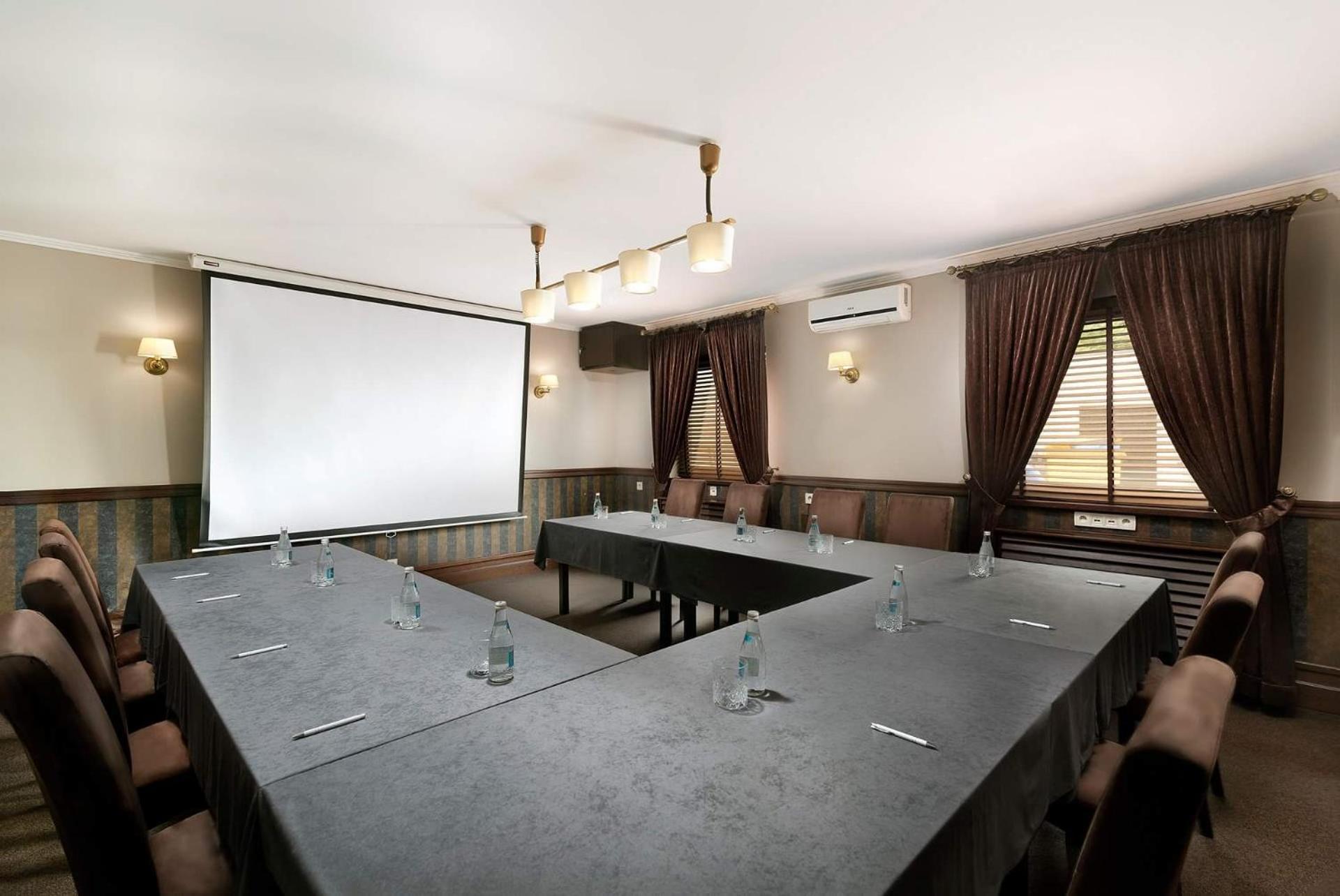 Meeting/conference room