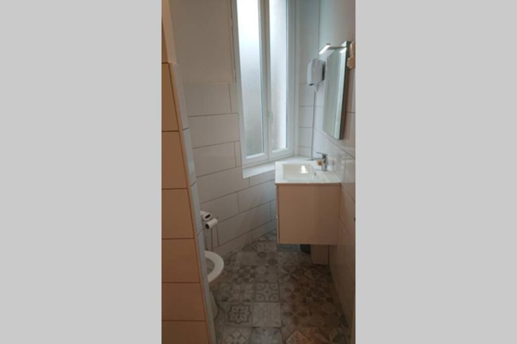 Les lunettes d'Oyo 01