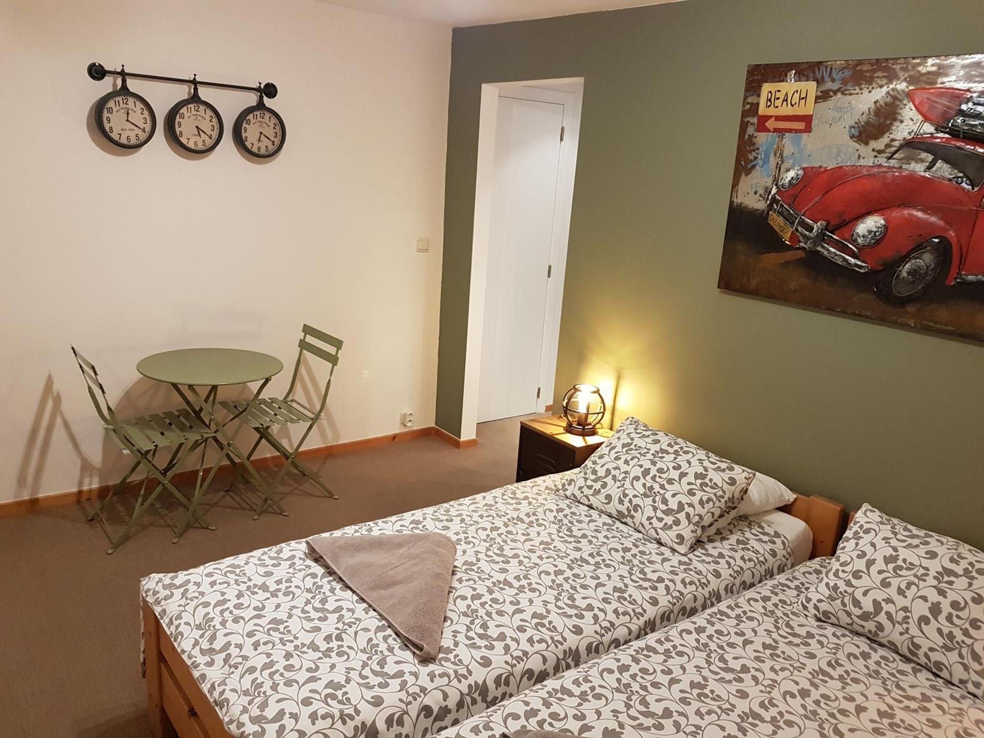 Photo of the whole room