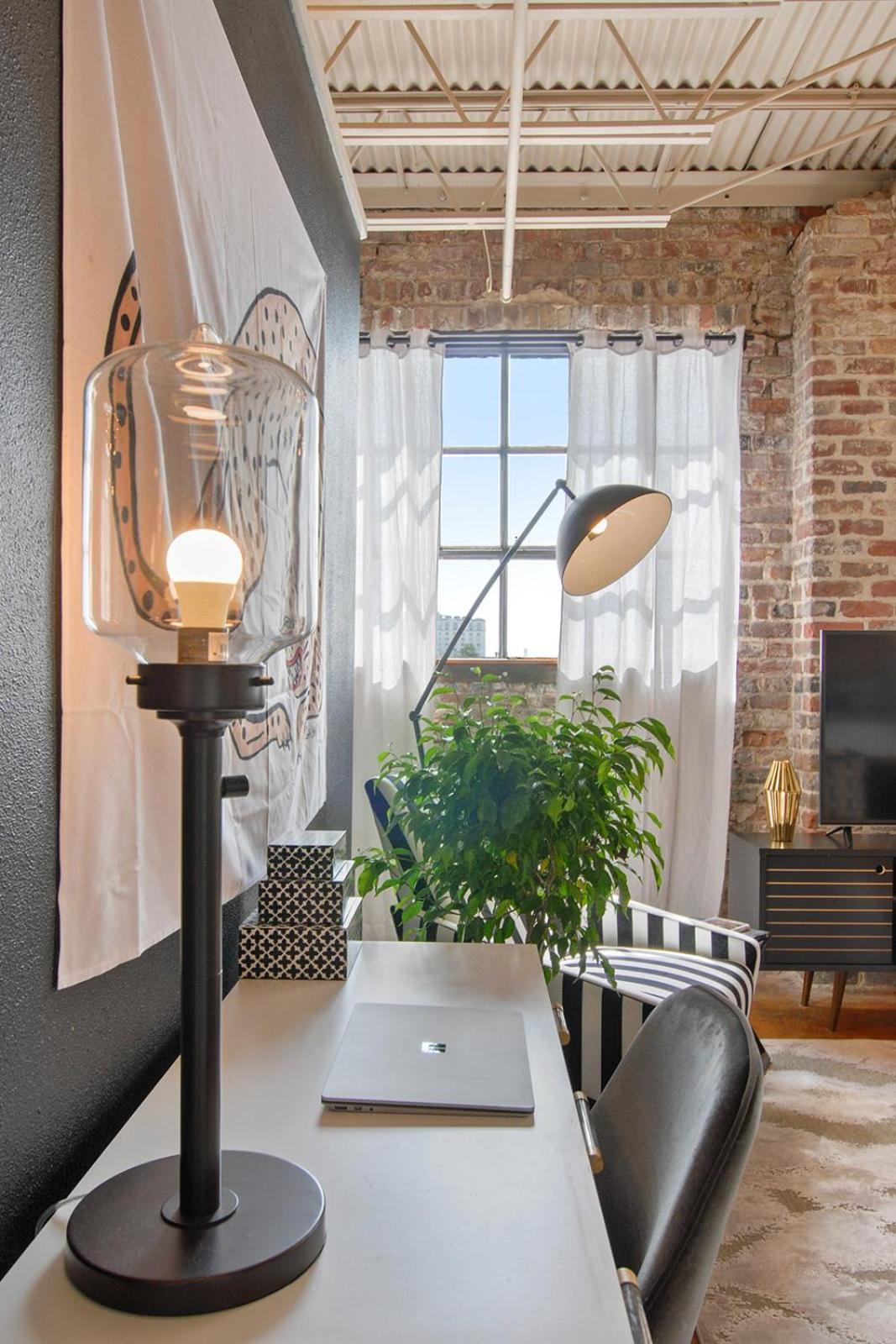 Luxury Arts District Apartments