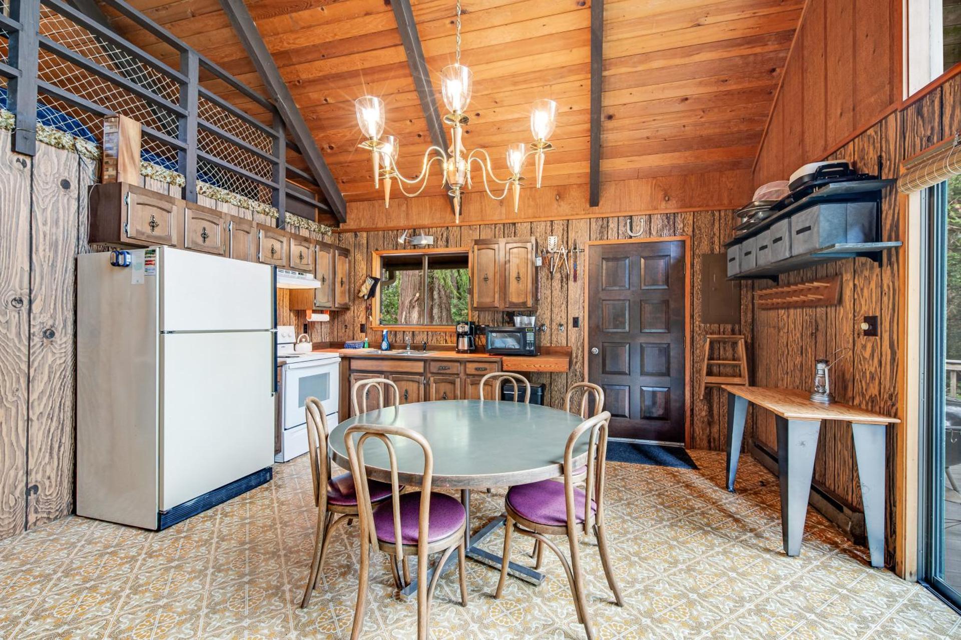 Hartstene Pointe Haven