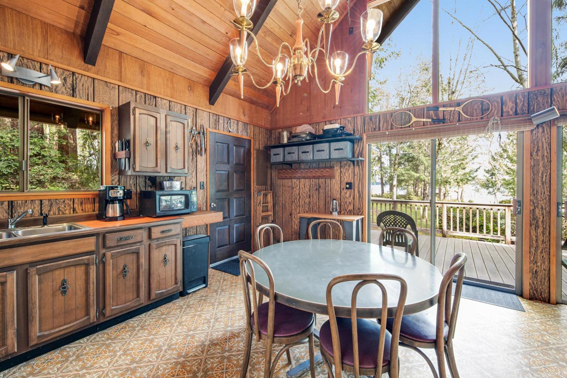 Hartstene Pointe Haven