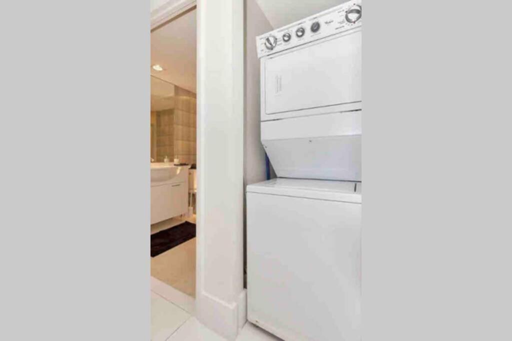 Icon Brickell -LUX 2 Bedroom with City & Bayview