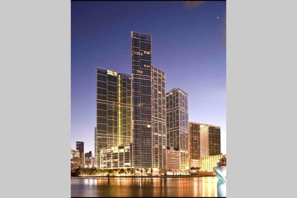 Icon Brickell -LUX 2 Bedroom with City & Bayview